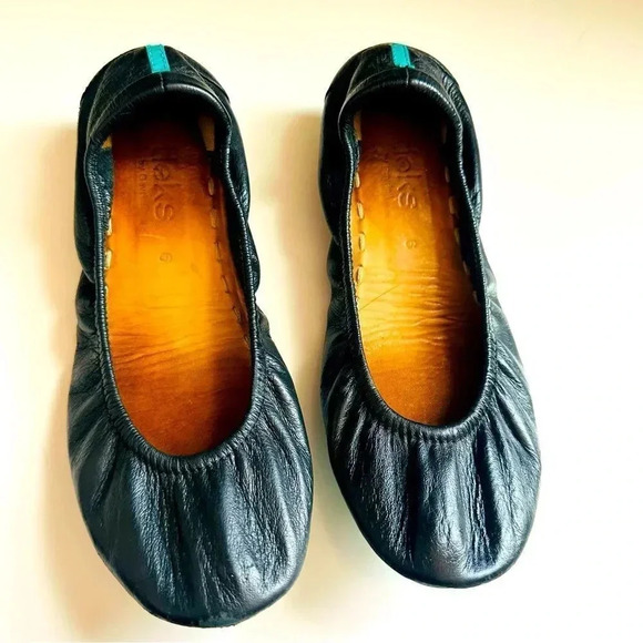 Tieks By Gavreili Matte Leather Ballet Flats - Picture 1 of 8